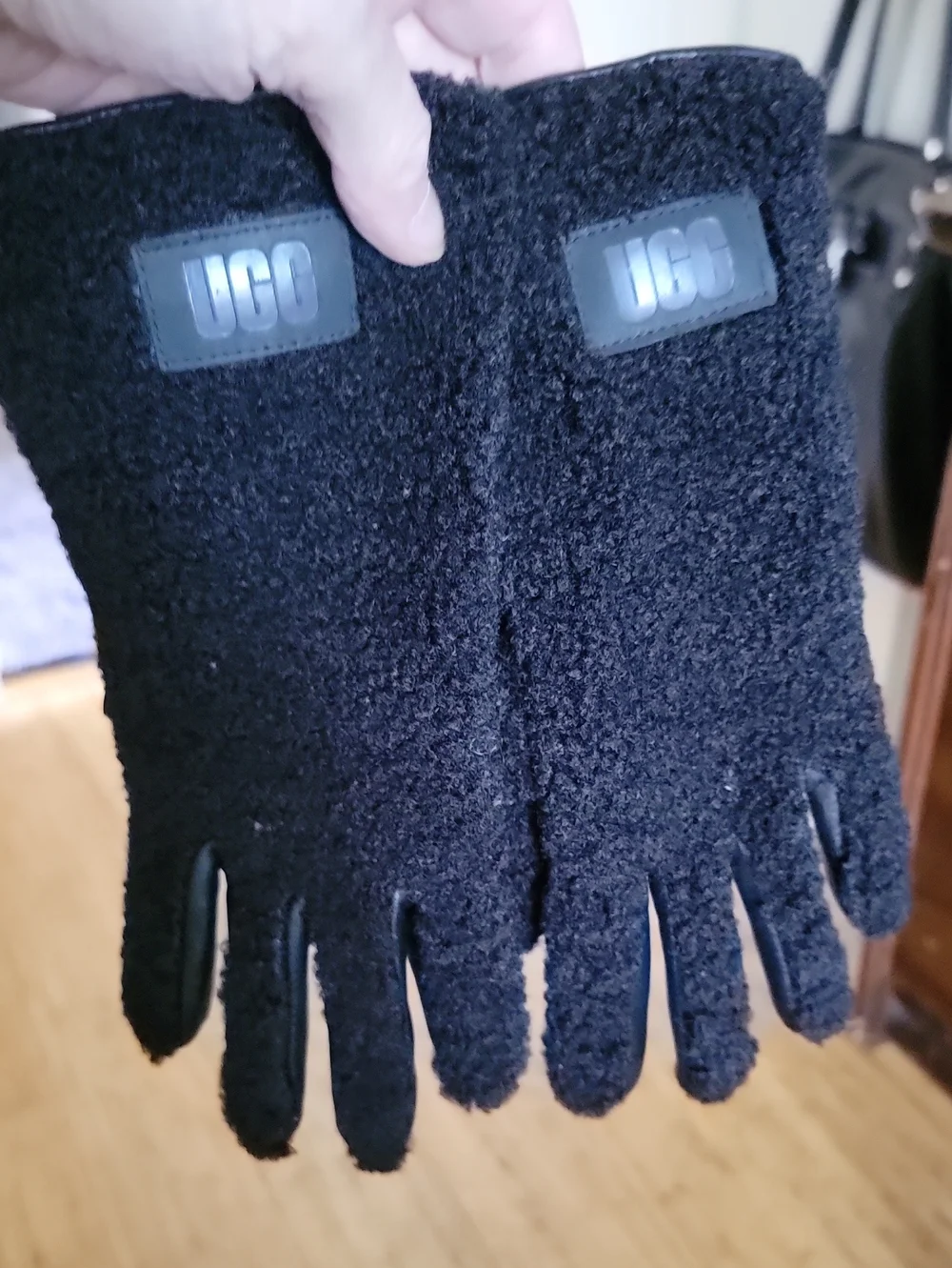 UGG Black Fleece Gloves with Logo